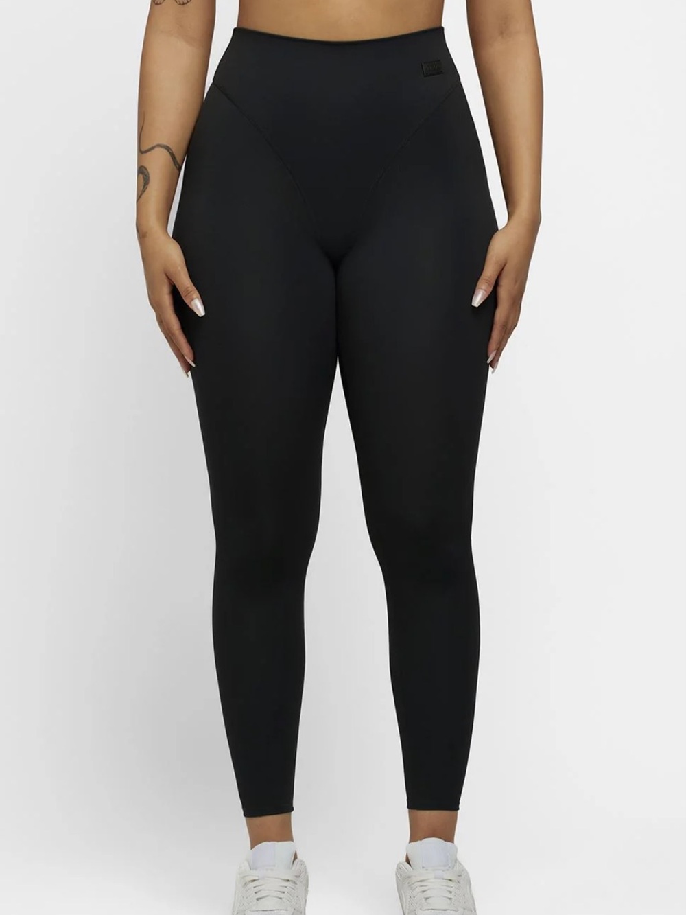 NAMA Contour Leggings
